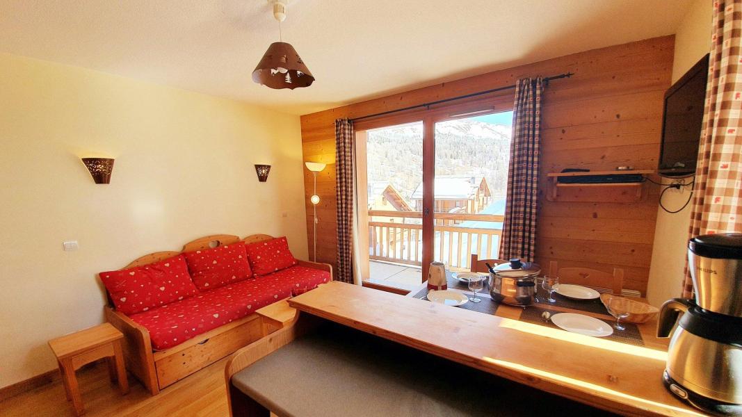 Аренда на лыжном курорте Апартаменты 2 комнат 4 чел. (E33) - Les Chalets des Rennes - Vars - Салон