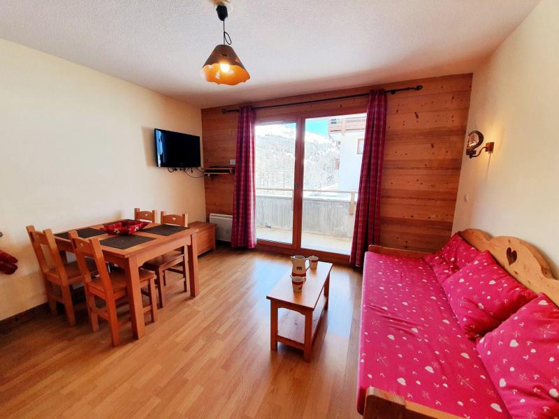 Rent in ski resort 2 room apartment 4 people (F12) - Les Chalets des Rennes - Vars - Living room