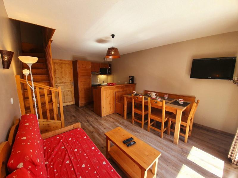 Rent in ski resort 3 room duplex apartment 6 people (A51) - Les Chalets des Rennes - Vars - Living room