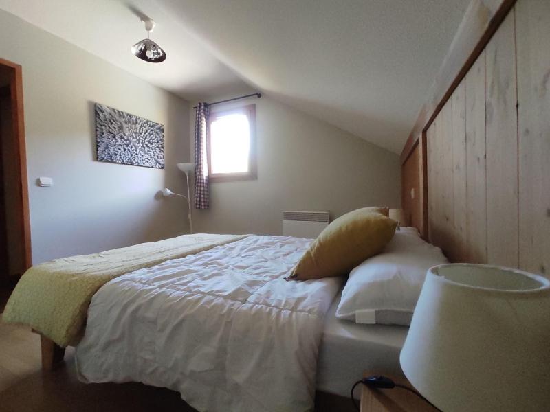 Rent in ski resort 3 room duplex apartment 6 people (D41) - Les Chalets des Rennes - Vars - Bedroom