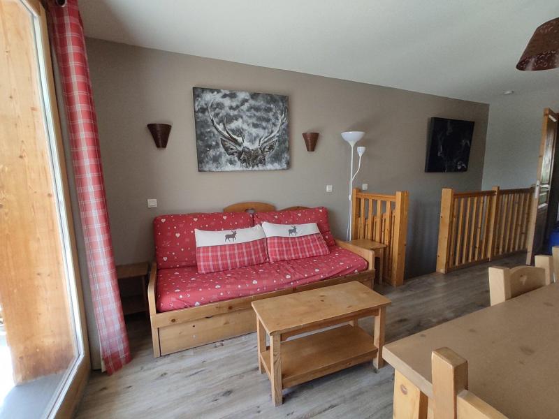 Rent in ski resort 4 room duplex apartment 8 people (C11) - Les Chalets des Rennes - Vars - Living room