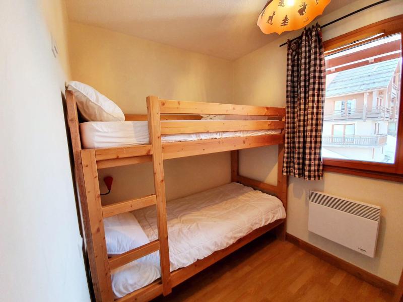 Ski verhuur Appartement duplex 3 kamers 6 personen (G32) - Les Chalets des Rennes - Vars - Kamer