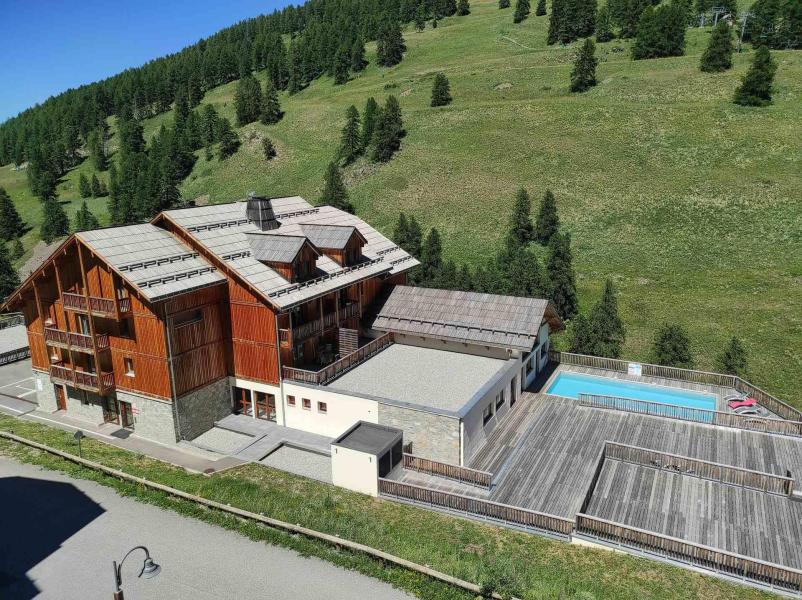 Location au ski Les Chalets des Rennes - Vars - Piscine