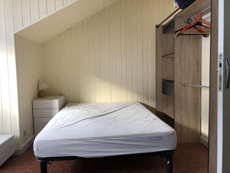 Rent in ski resort Studio 2 people (440) - Résidence Canteneige 2 - Vars - Double bed
