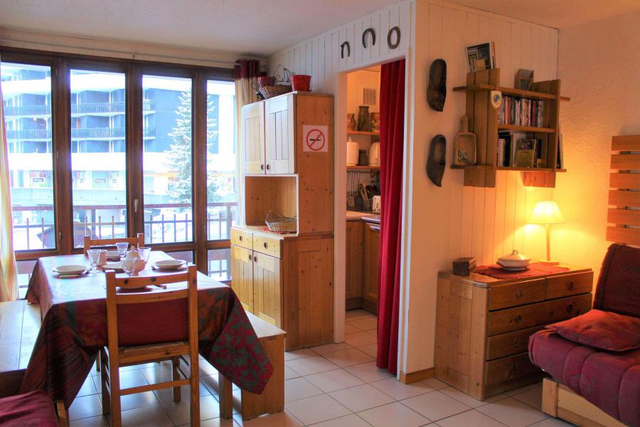 Ski verhuur Studio bergnis 4 personen (023) - Résidence Centre Vars - Vars - Woonkamer