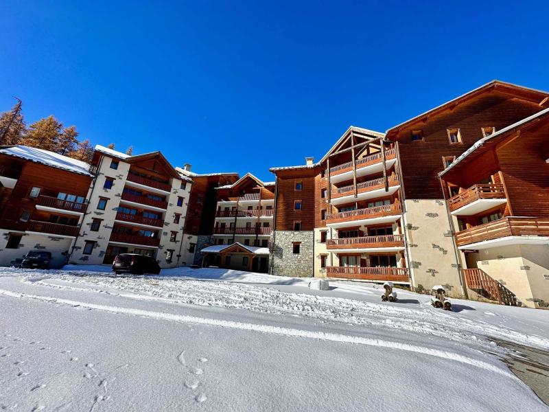 Vakantie in de bergen Résidence L'Albane  - Vars - Buiten winter