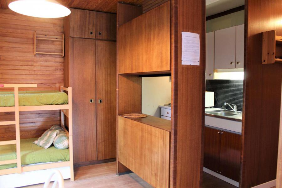 Rent in ski resort Studio sleeping corner 4 people (401) - Résidence l'Olan - Vars