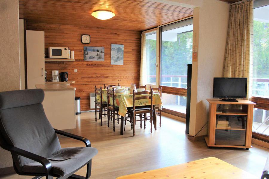 Ski verhuur Studio cabine 6 personen (402) - Résidence l'Olan - Vars - Woonkamer