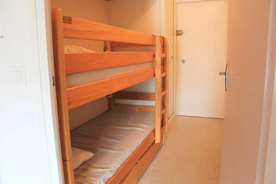 Rent in ski resort Studio sleeping corner 4 people (404) - Résidence Lauzet - Vars - Bunk beds