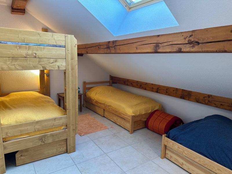 Ski verhuur Appartement 4 kamers 8 personen (24) - Résidence Le Chamois Blond - Vars - Kamer