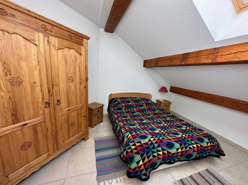 Ski verhuur Appartement 4 kamers 8 personen (24) - Résidence Le Chamois Blond - Vars - Kamer