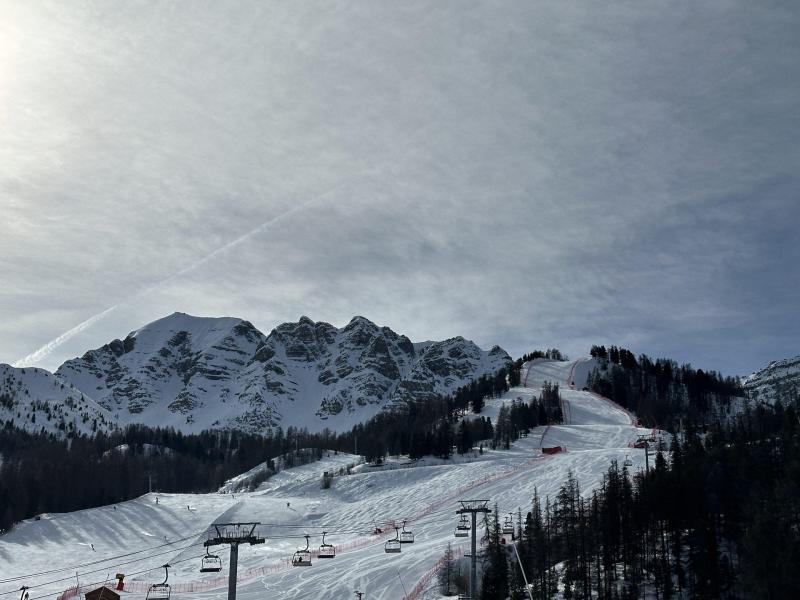 Vacanze in montagna Résidence Le Coup de Sabre - Vars - Esteriore inverno