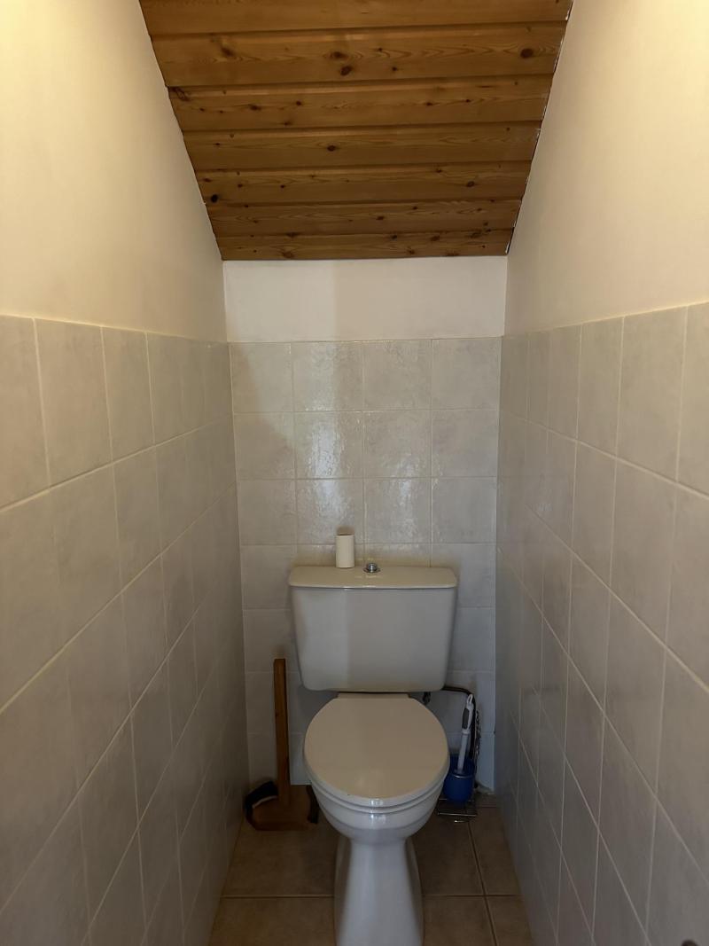 Location au ski Appartement 2 pièces mezzanine 4 personnes (001) - Résidence Le Coup de Sabre - Vars - Wc