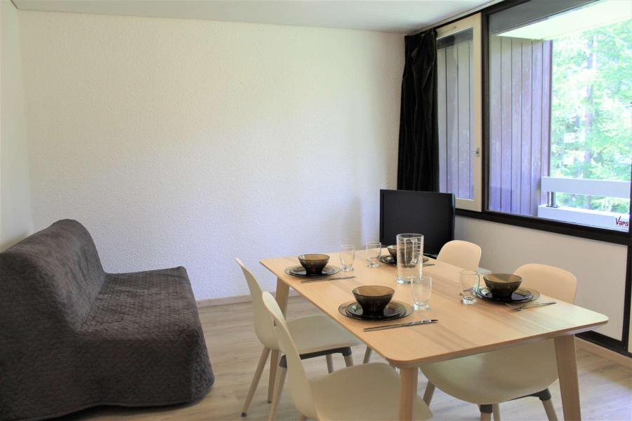 Skiverleih 2-Zimmer-Appartment für 4 Personen (301) - Résidence le Forest - Vars - Wohnzimmer