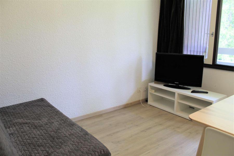 Skiverleih 2-Zimmer-Appartment für 4 Personen (301) - Résidence le Forest - Vars - Wohnzimmer