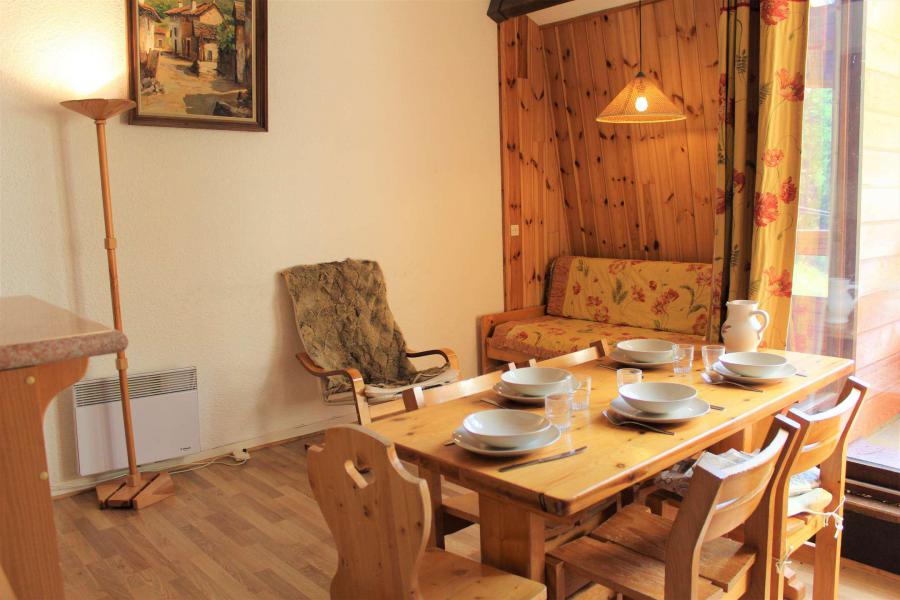 Rent in ski resort 2 room duplex apartment 6 people (012) - Résidence le Hameau - Vars - Living room