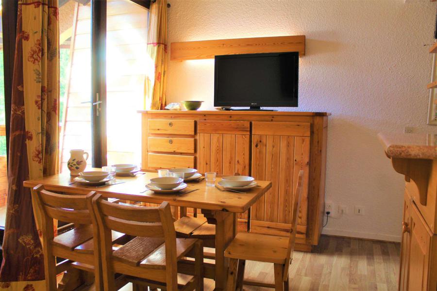 Rent in ski resort 2 room duplex apartment 6 people (012) - Résidence le Hameau - Vars - Living room