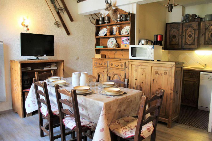 Rent in ski resort 2 room duplex apartment 6 people (025) - Résidence le Hameau - Vars - Living room