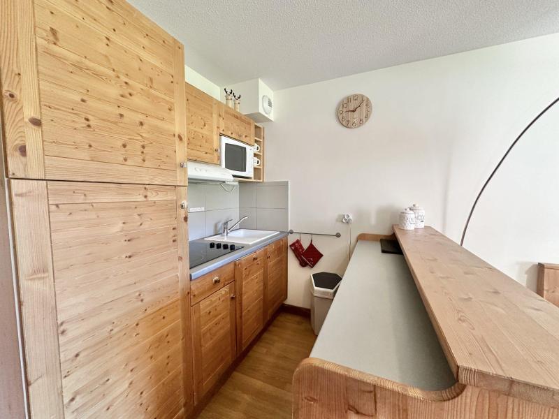 Ski verhuur Appartement 3 kamers 6 personen (E31) - Résidence Le Hameau Des Rennes - Vars - Keukenblok