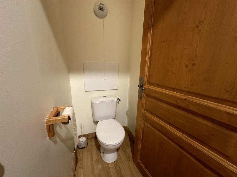 Location au ski Appartement 3 pièces 6 personnes (E31) - Résidence Le Hameau Des Rennes - Vars - Wc