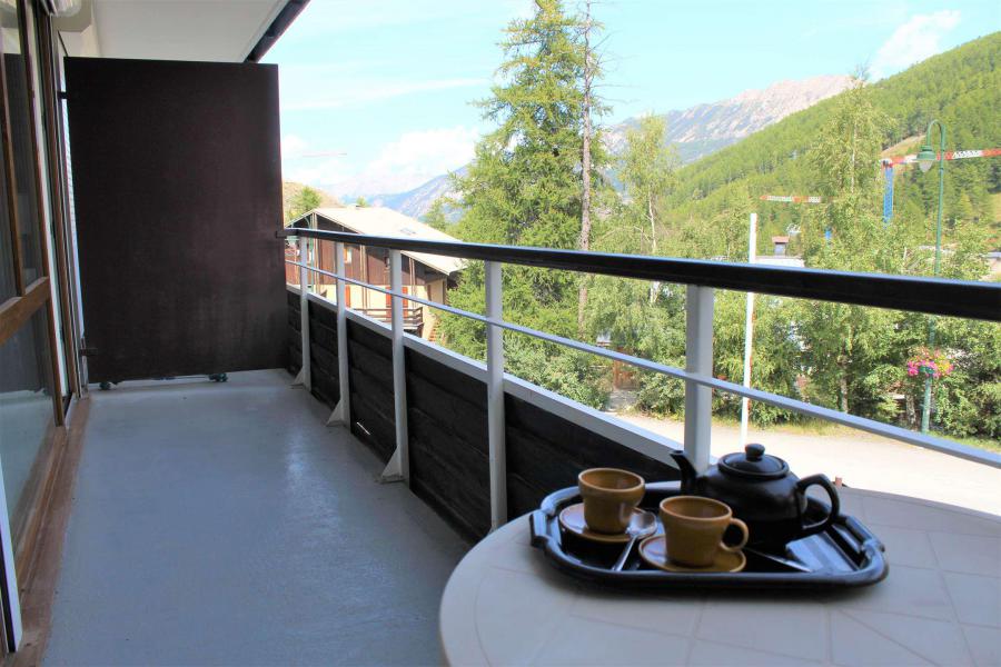 Location au ski Appartement 2 pièces 4 personnes (110) - Résidence le Mélèzen - Vars - Terrasse