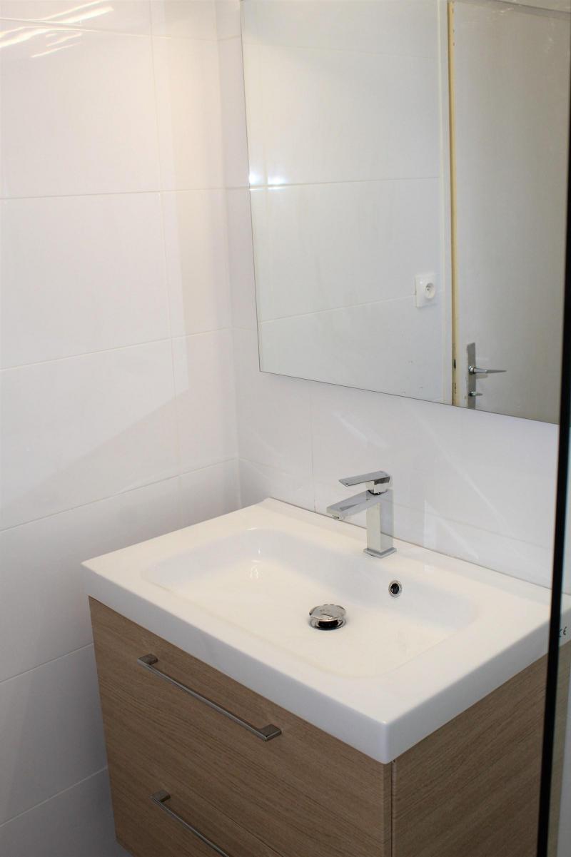 Location au ski Appartement 2 pièces 6 personnes (201) - Résidence le Panestrel - Vars - Salle de douche