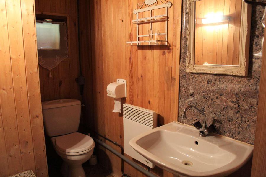 Rent in ski resort 3 room duplex apartment 6 people (010) - Résidence le Sandrina - Vars - Shower room