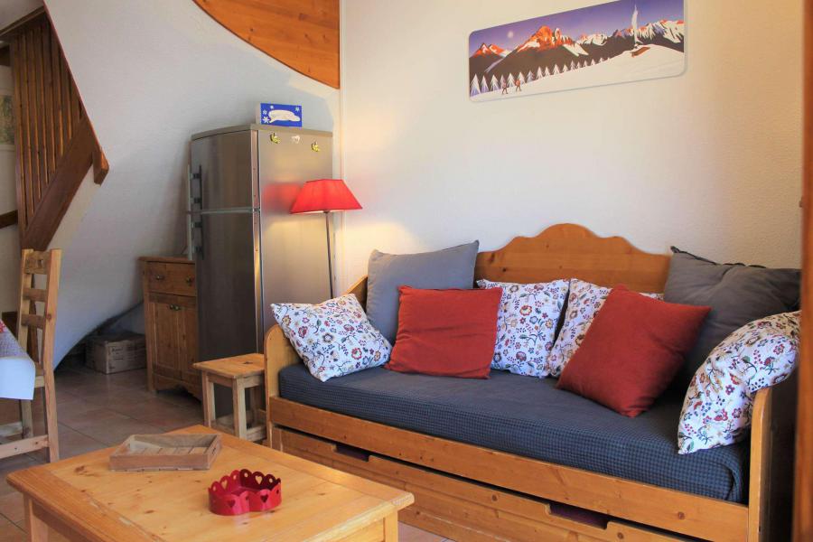 Rent in ski resort 5 room triplex apartment 10 people (009) - Résidence les Bouquetins - Vars - Living room