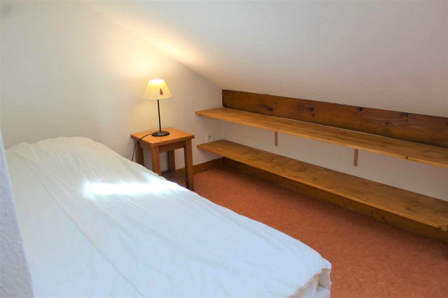 Location au ski Appartement triplex 5 pièces 10 personnes (009) - Résidence les Bouquetins - Vars - Chambre