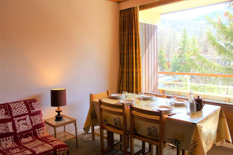 Rent in ski resort 2 room apartment 6 people (206) - Résidence les Ecrins 1 - Vars