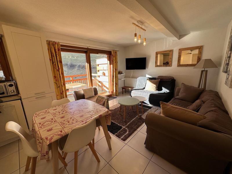 Rent in ski resort 2 room apartment cabin 6 people (42) - Résidence Les Terrasses de Vars Ste Marie  - Vars - Living room