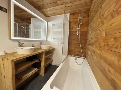 Rent in ski resort Chalet le Balcon des Ecrins - Vars - Bathroom