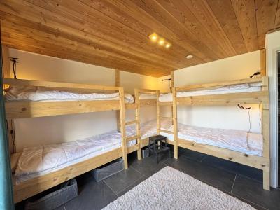 Rent in ski resort Chalet le Balcon des Ecrins - Vars - Bedroom