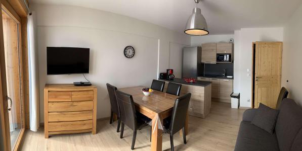 Rent in ski resort 3 room apartment 6 people (55) - Chalets des Rennes - Vars
