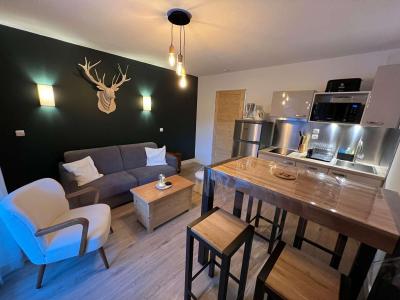 Rent in ski resort 2 room apartment 4 people (85) - Chalets des Rennes - Vars