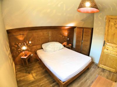 Rent in ski resort 3 room apartment 6 people (C61) - Le Hameau des Rennes - Vars - Bedroom
