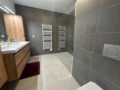 Rent in ski resort 4 room apartment 8 people (103) - Le Solea - Vars - Shower room