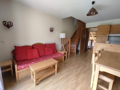 Rent in ski resort 3 room duplex apartment 6 people (G31) - Les Chalets des Rennes - Vars - Living room