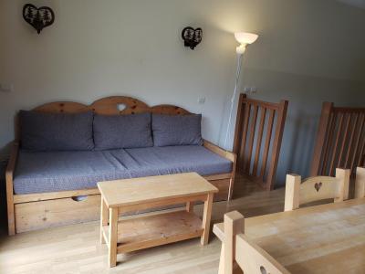 Rent in ski resort 4 room duplex apartment 8 people (G11) - Les Chalets des Rennes - Vars - Living room