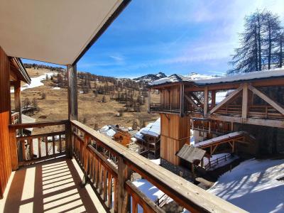 Rent in ski resort 2 room apartment 4 people (A52) - Les Chalets des Rennes - Vars - Winter outside
