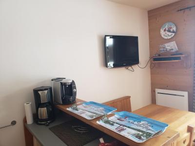 Ski verhuur Appartement 2 kamers 4 personen (E32) - Les Chalets des Rennes - Vars - Woonkamer
