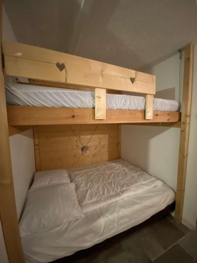 Rent in ski resort 2 room apartment 6 people (801) - O CHALET DANA - Vars