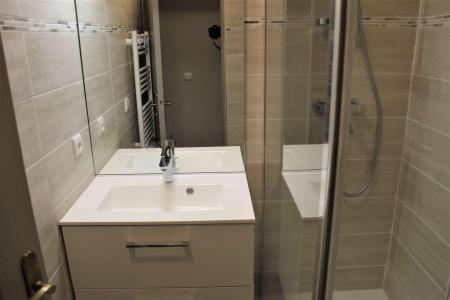 Alquiler al esquí Apartamento 2 piezas para 4 personas (B016) - Résidence Albane - Vars - Cuarto de ducha