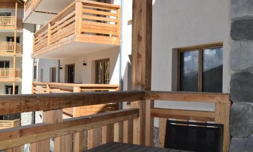 Rent in ski resort Résidence Arya Living Stone - MH - Vars - Balcony