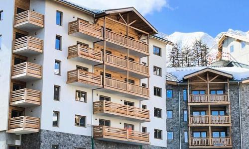 Rent in ski resort Résidence Arya Living Stone - MH - Vars - Winter outside