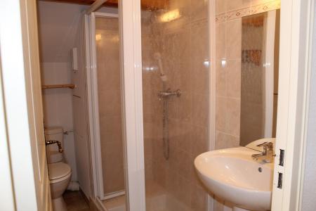 Rent in ski resort 3 room apartment 6 people (10ALB) - Résidence l'Aiglon - Vars - Shower room