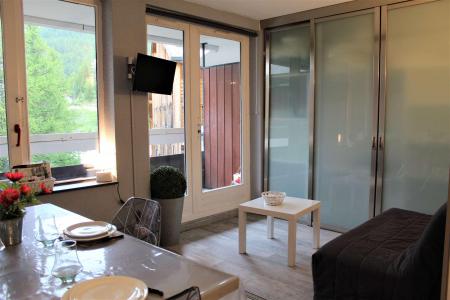 Rent in ski resort Studio cabin 4 people (888) - Résidence l'Eyssina - Vars