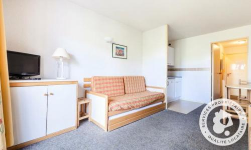 Vacances en montagne Studio 5 personnes (Budget 30m²) - Résidence l'Eyssina - Maeva Home - Vars - Extérieur hiver