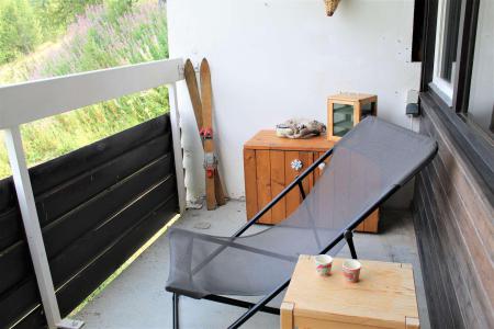 Rent in ski resort Studio sleeping corner 4 people (319) - Résidence Lauzet - Vars - Balcony