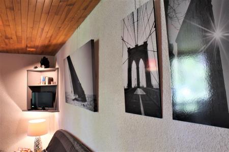 Rent in ski resort Studio 4 people (612) - Résidence le Chambeyron - Vars - Apartment